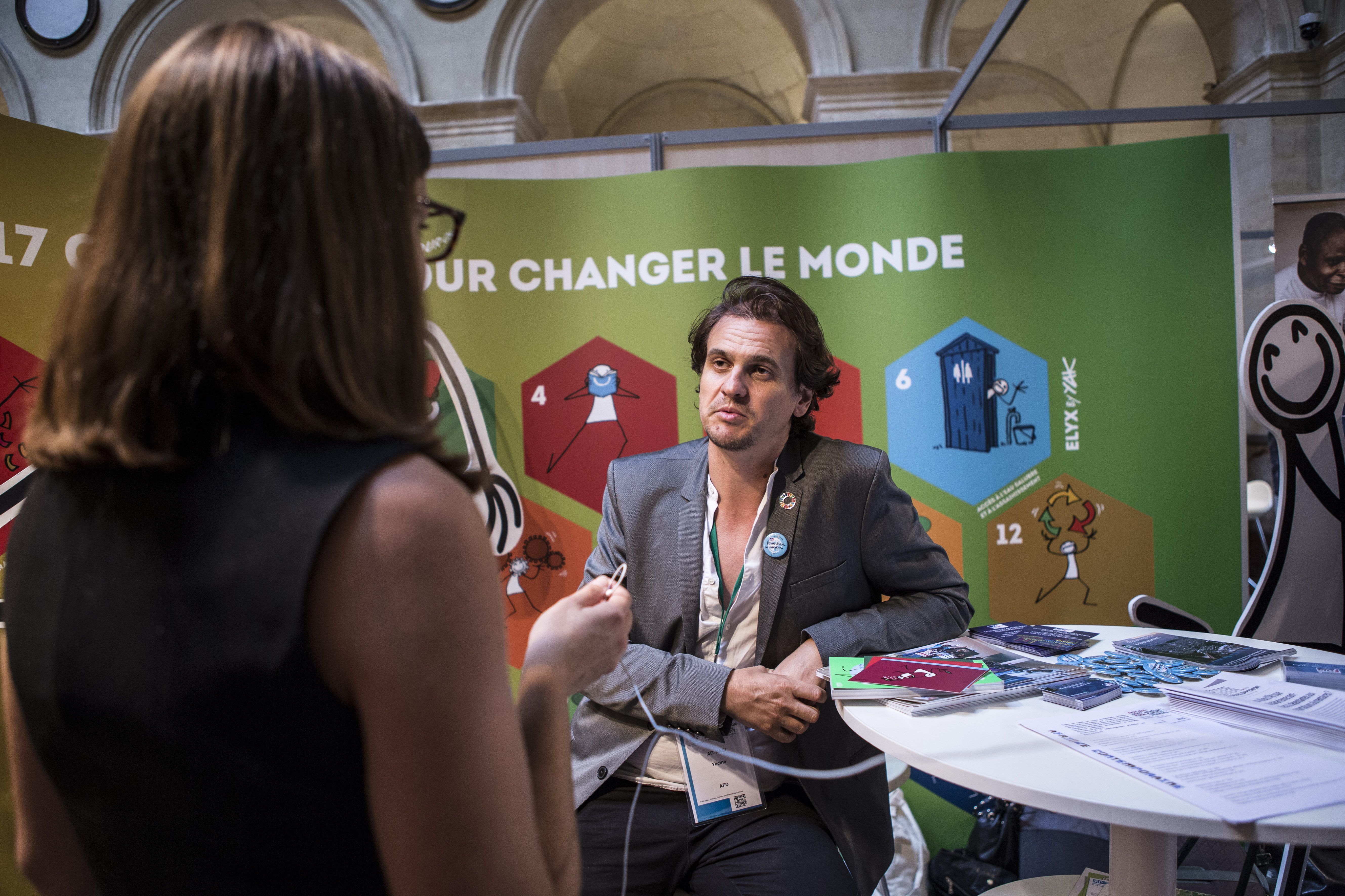 rencontre monde virtuel